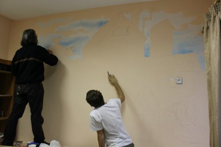 Как раскрасить стену
