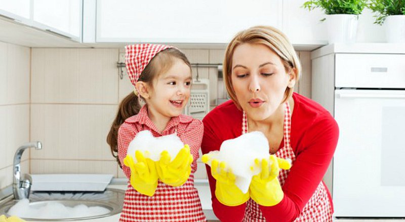 Как приучить ребенка к порядку и уборке?