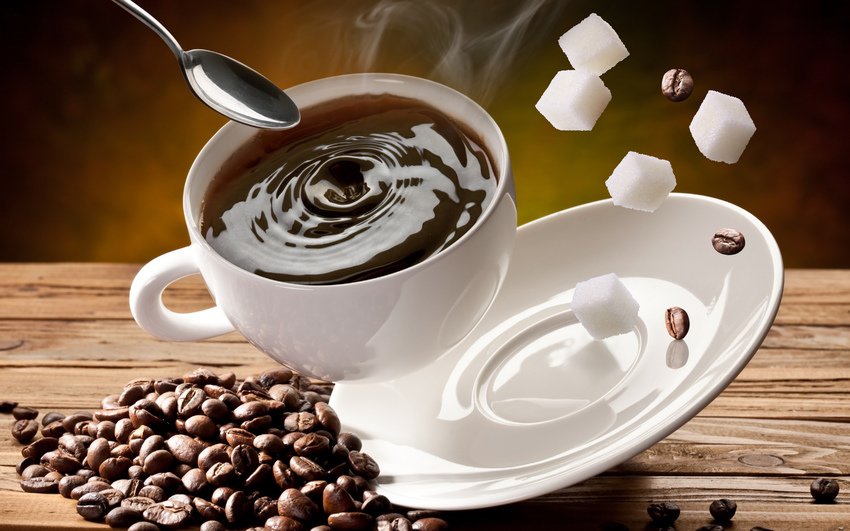 Как лучше пить кофе, с сахаром или без?