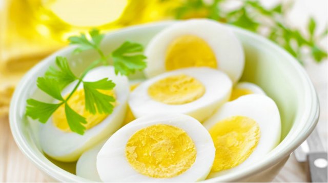 Учёные рассказали, от каких болезней спасает "яичная диета"